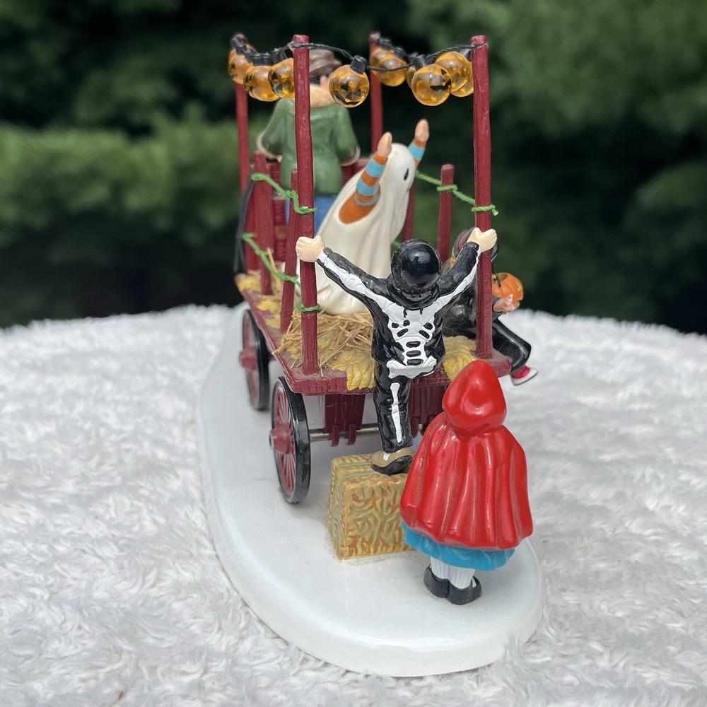 Dept 56 Halloween Hayride Clydesdale Kids Ghost Pumpkin Witch Snow Village w Box - Picture 6 of 11